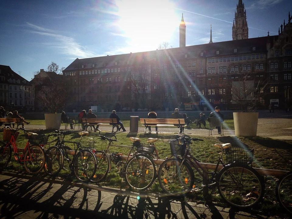 Rayon de soleil vélos d'occasion jardin