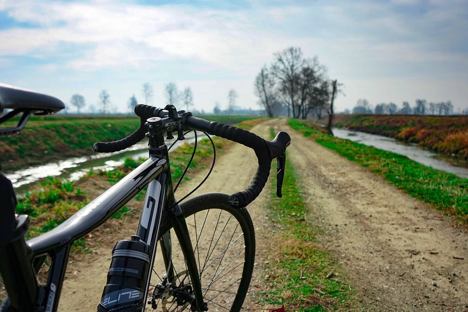 vélo gravel d'occasion neuf