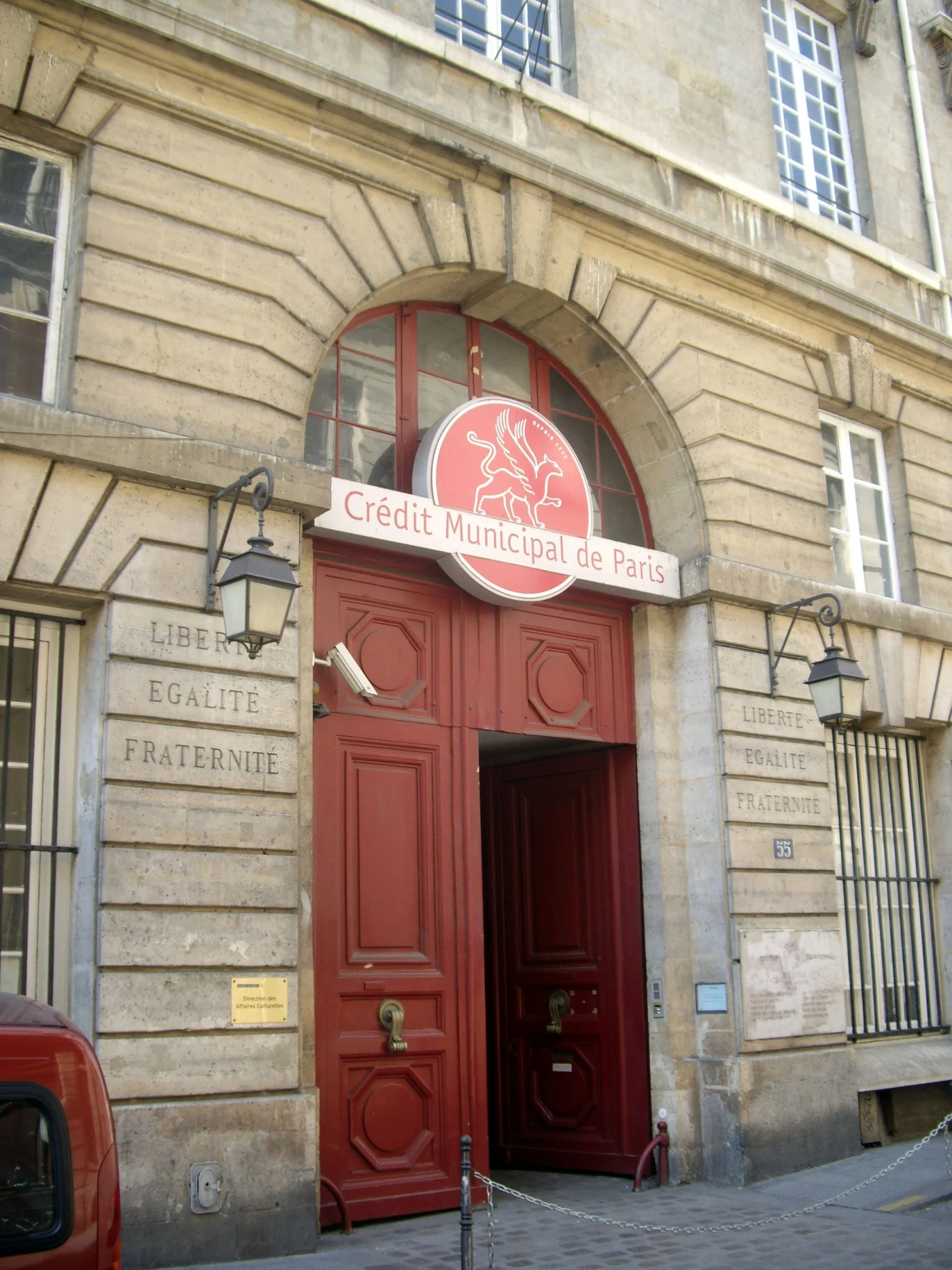 porte d'entrée du crédit municipal