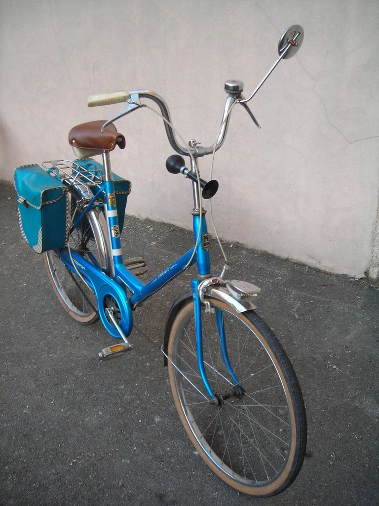 Vélo motobecane bleu vintage