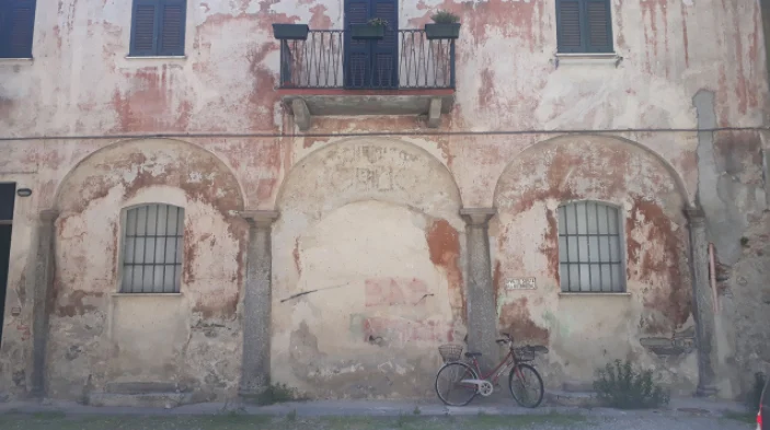 cour intérieure come italie