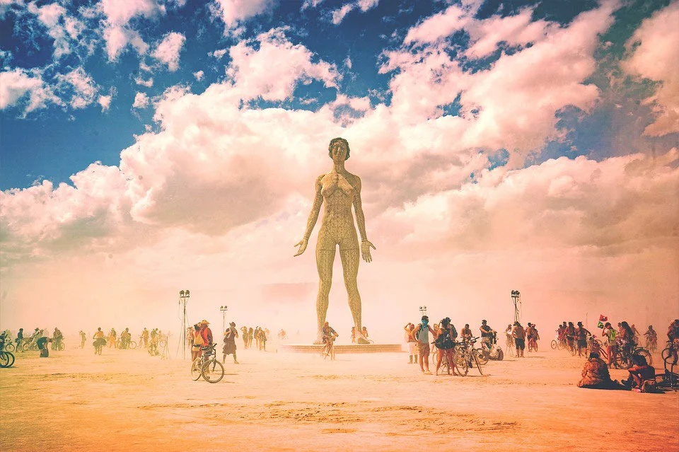 vélos dans le festival du desert