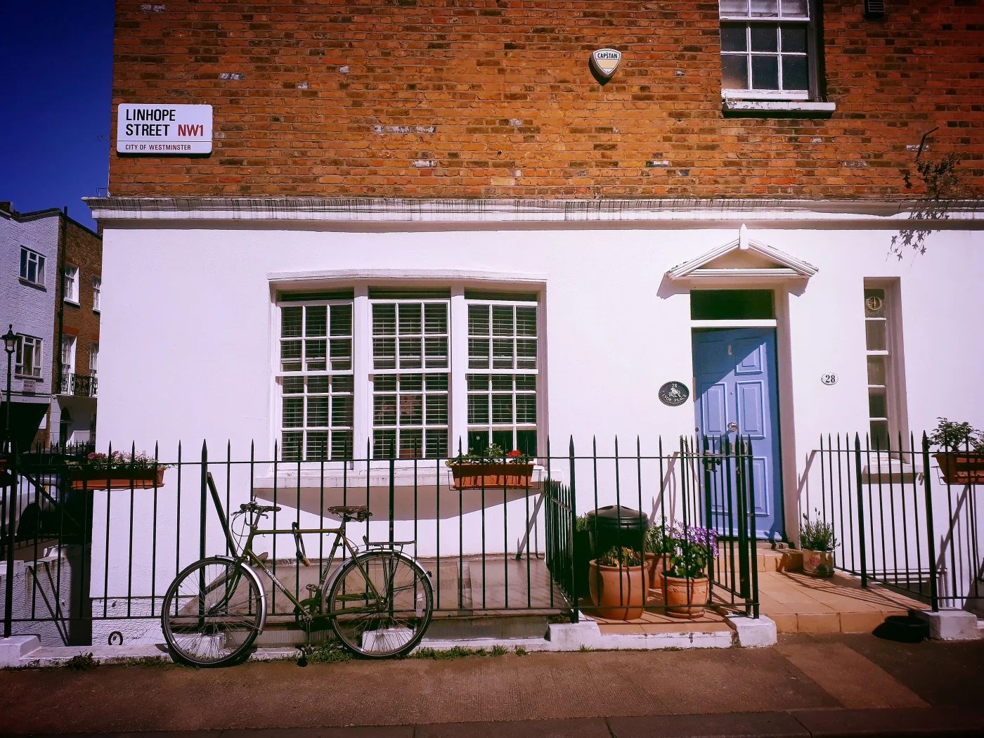 vélo devant une maison à Londres