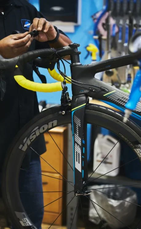 Vélo de course réparation