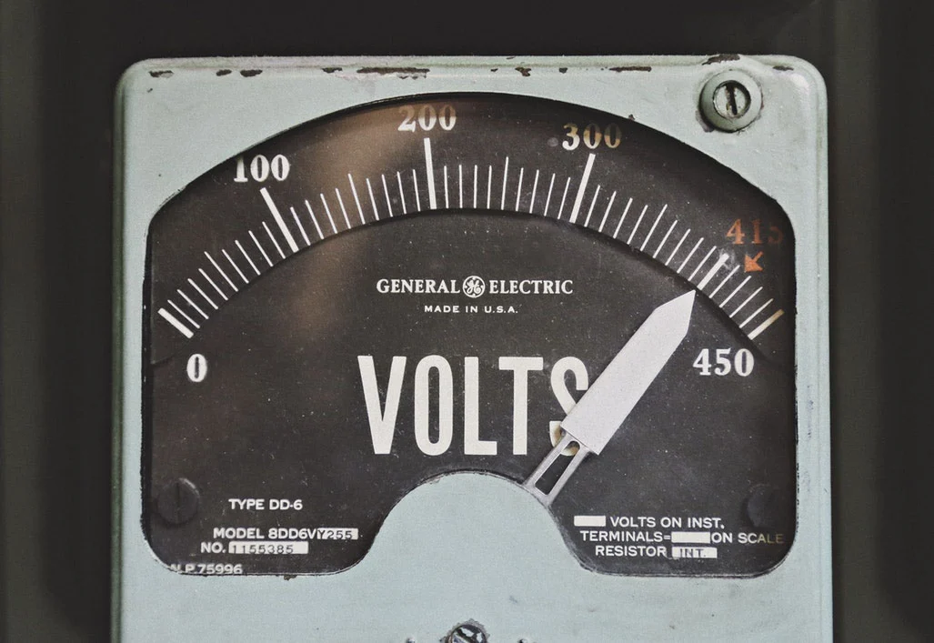 ecran vintage voltage